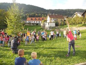 Jaz in očka tečeva 2